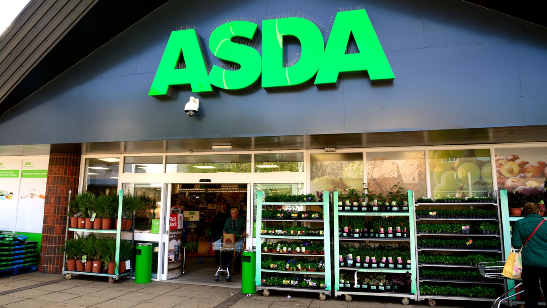 Asda to sell stores only to rent them back as it struggles with debt pile