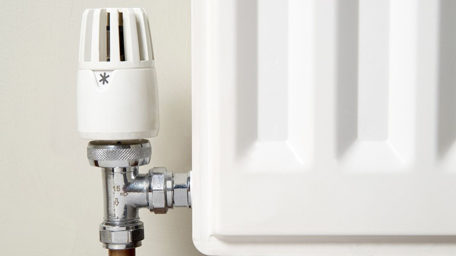 Leaving heating on to stop pipes freezing? There's bigger problem you should worry about | Money newsletter