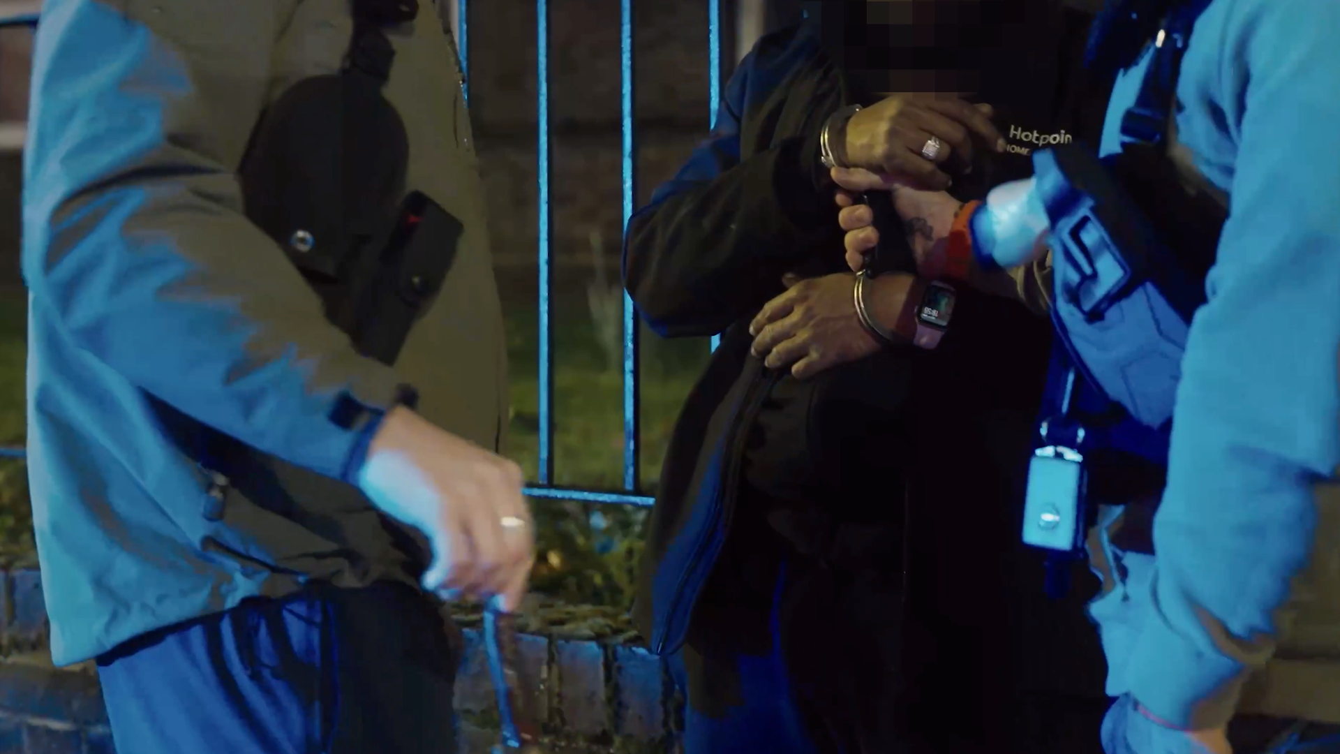 Hundreds arrested for stealing phones in London