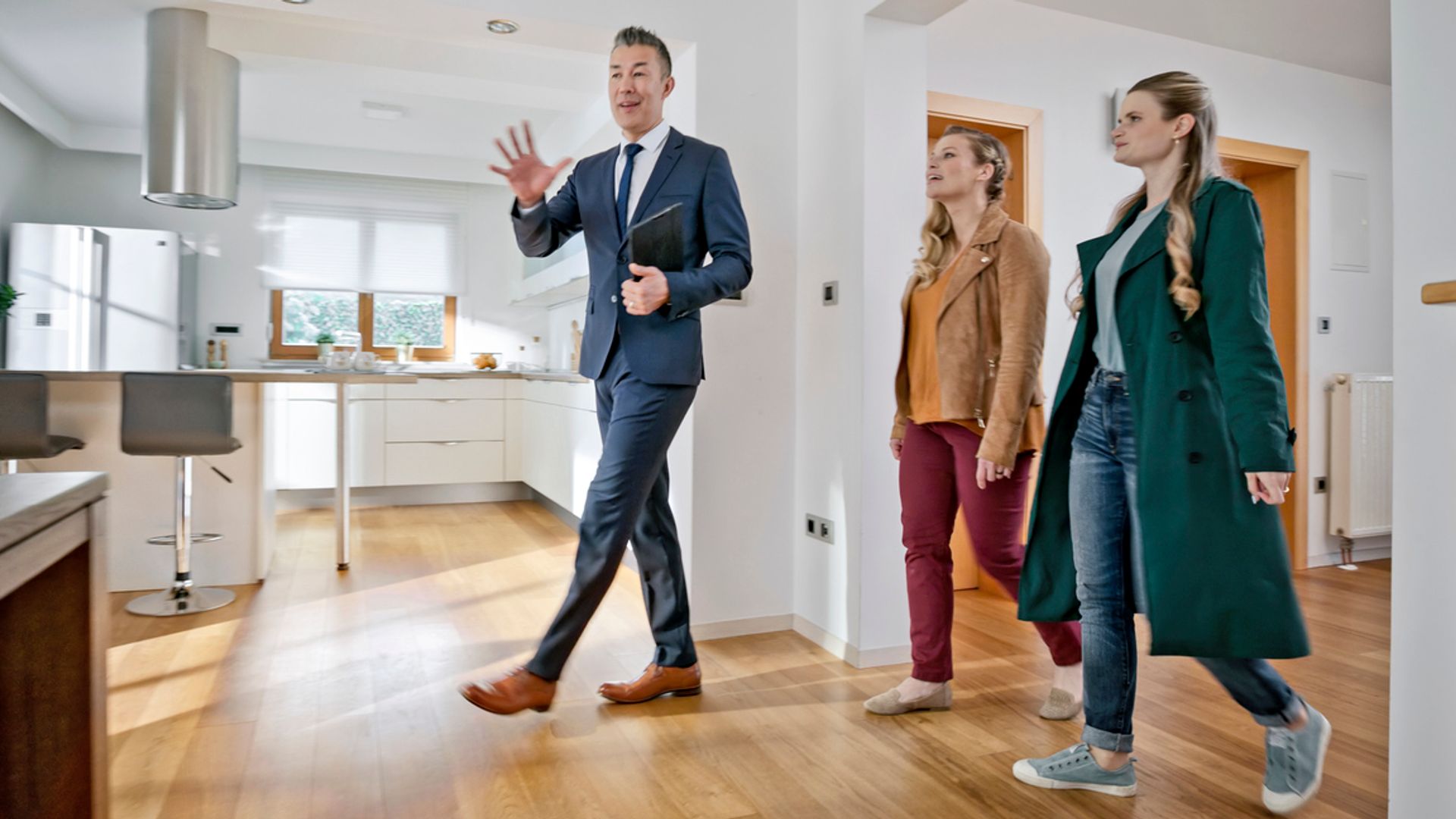 Mistakes to avoid when listing your property as 'Boxing day bounce' approaches | Money newsletter