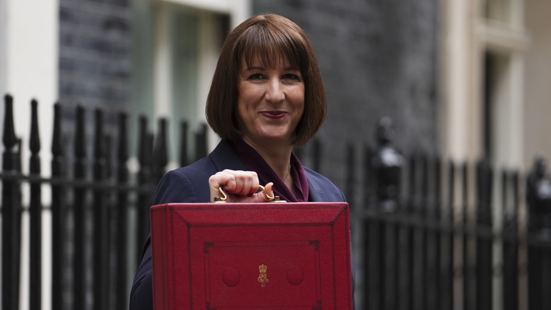 Be bold with tax hikes or risk 'groundhog day', chancellor told as limited growth recorded