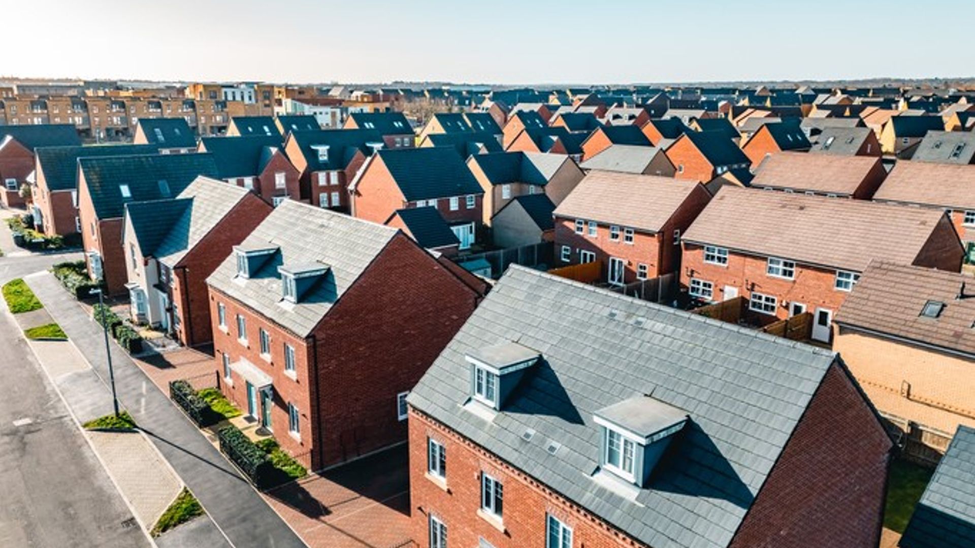 Millions to benefit as minister announces cap on 'scam' ground rents