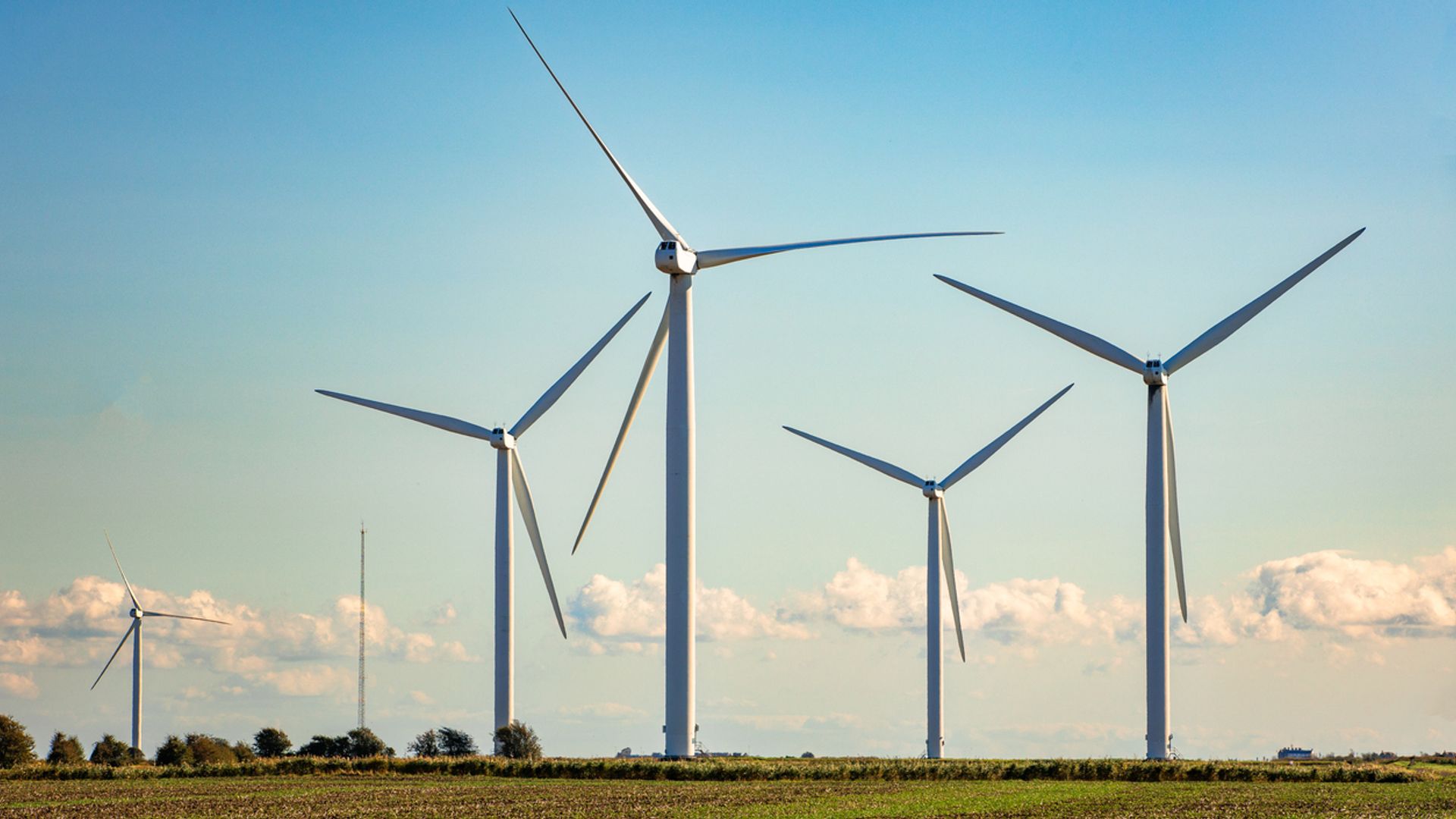 New record for wind-powered electricity in Britain