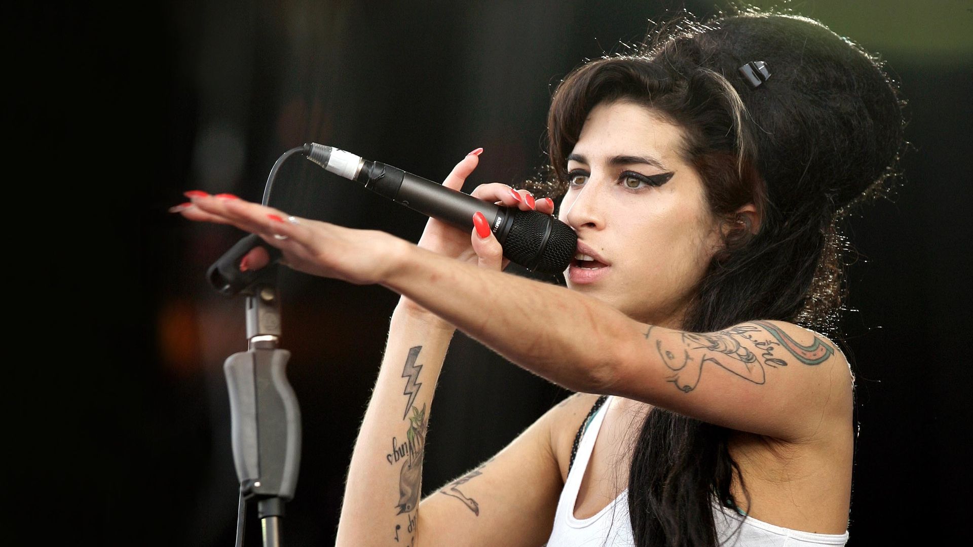 Amy Winehouse's father loses High Court challenge over daughter's former belongings