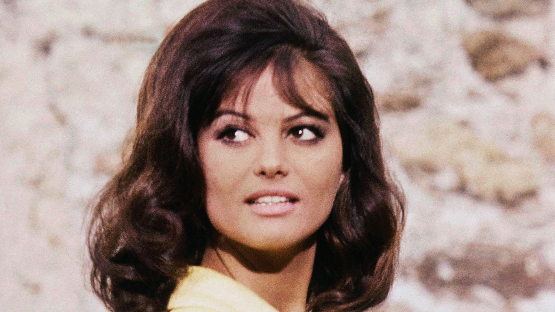 Iconic Italian actress dies at 87