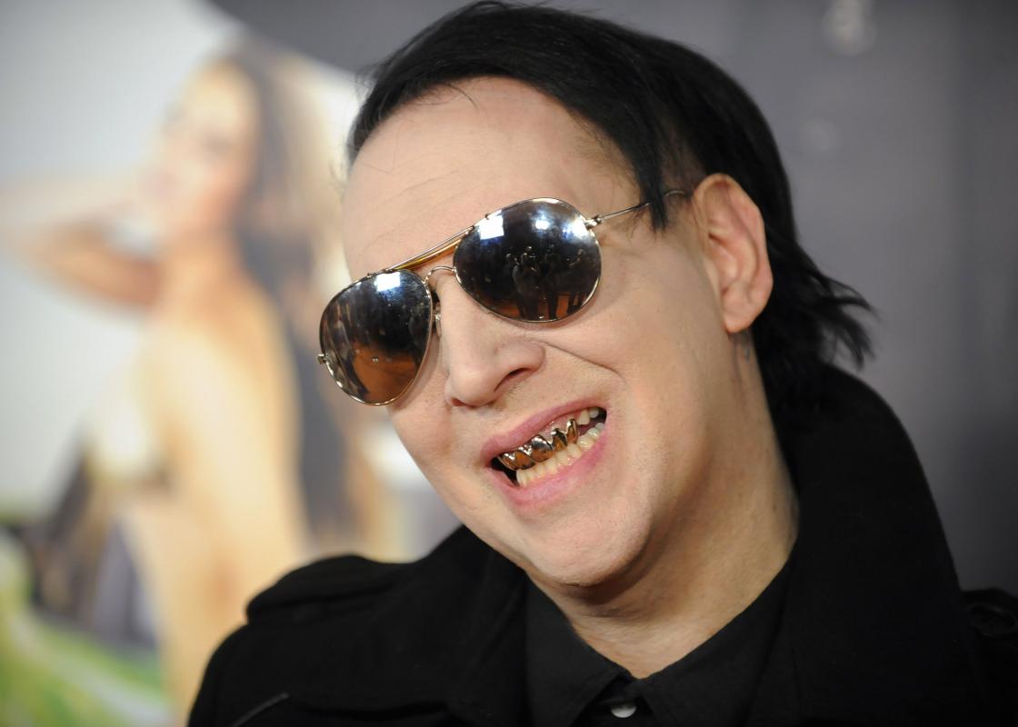 Marilyn Manson says he prefers Right Twix over the left