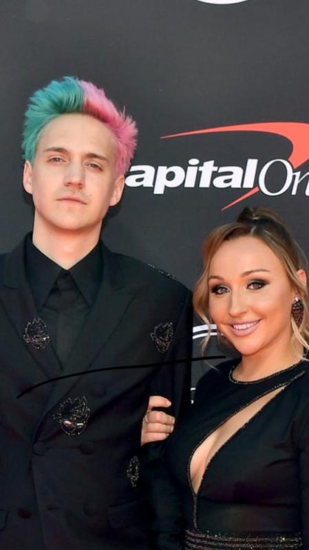 Ninjas wife Jessica Goch issues divorce order