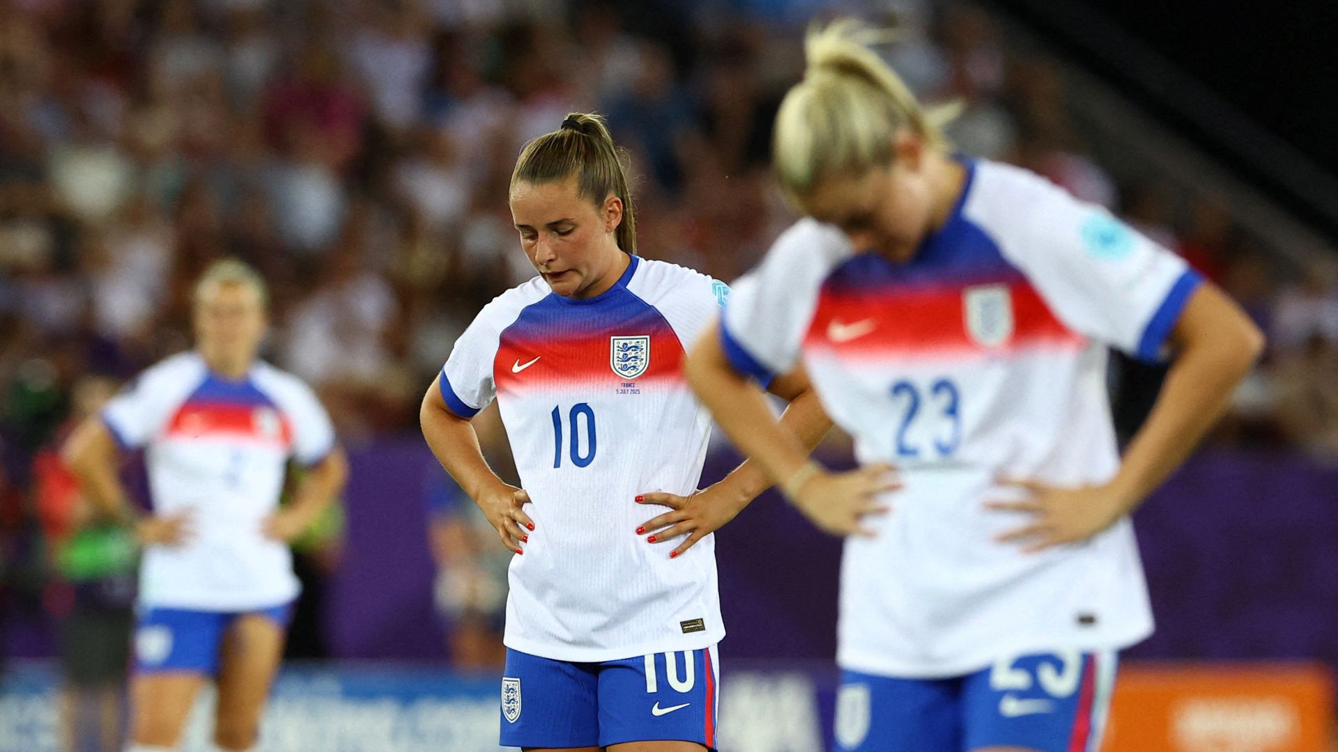 Women's Euros: England beaten in opener against France