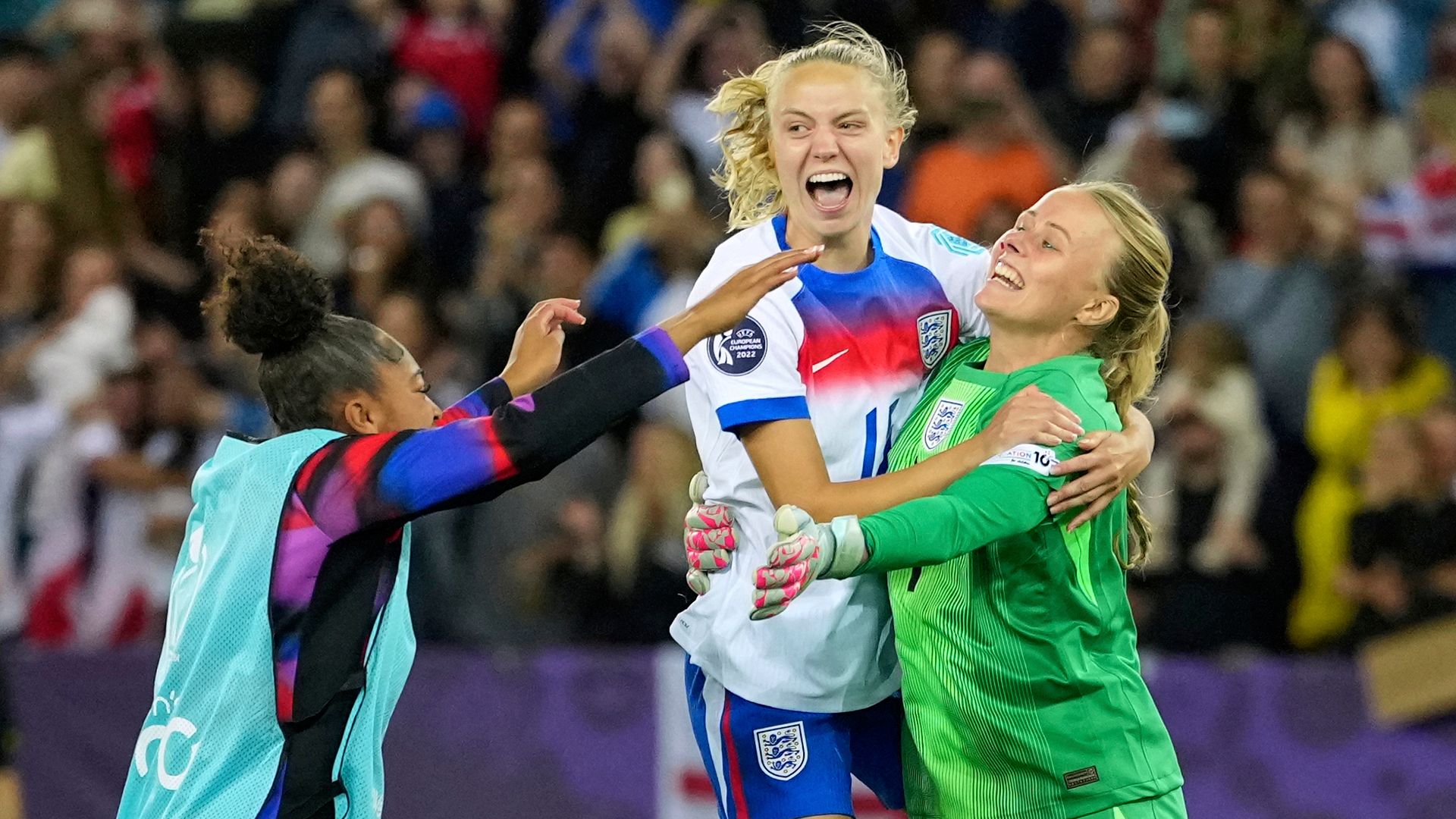 England through to semi-finals of Women's Euros after beating Sweden on penalties