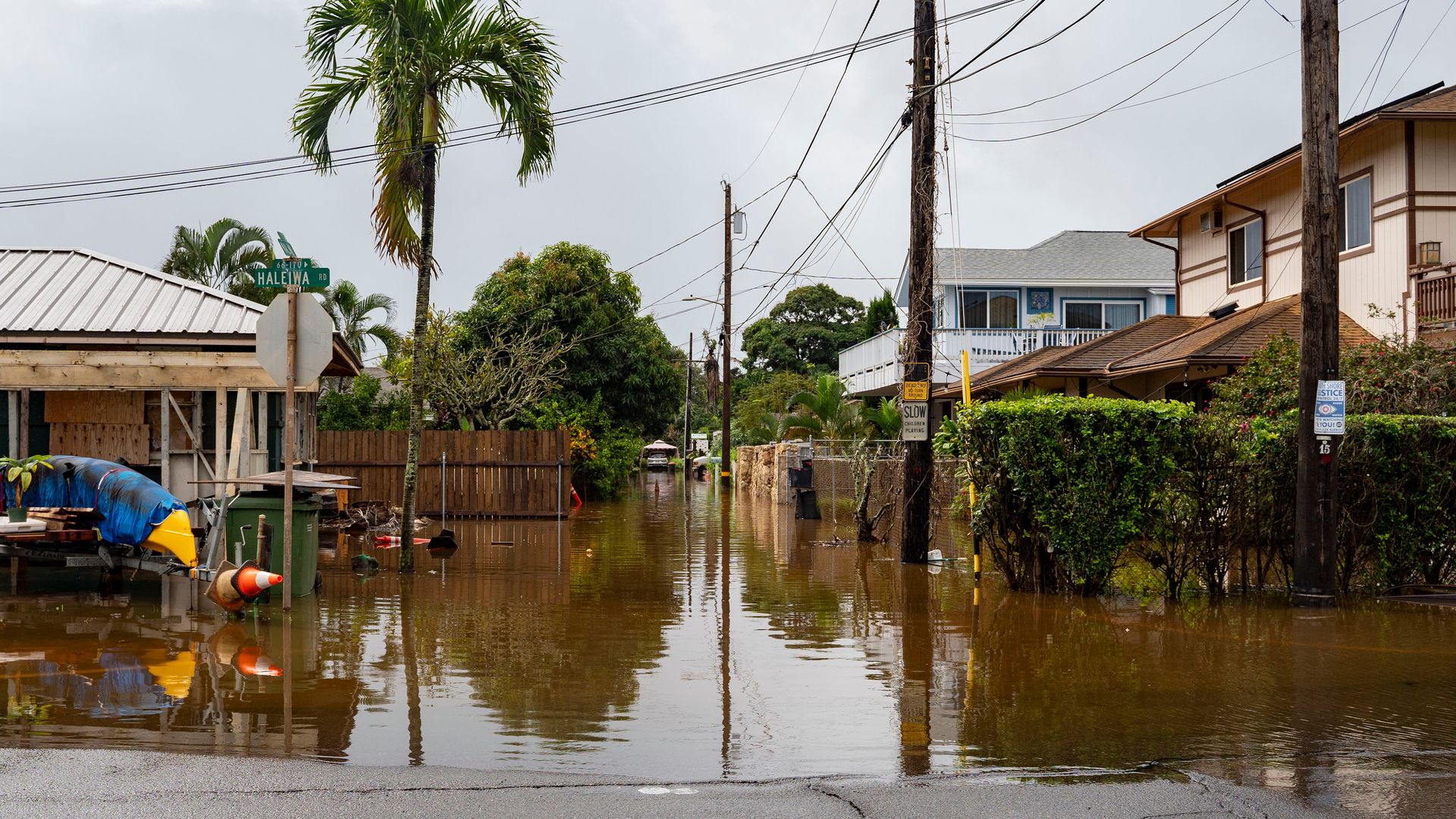 Hawaii suffers worst flooding in 20 years as residents told to 'LEAVE NOW'