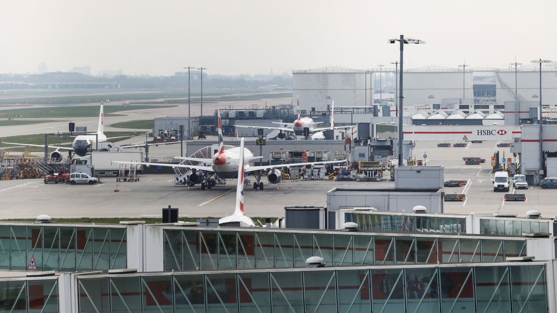 UK-Middle East flights disrupted - as Dubai and Doha airports suspend services