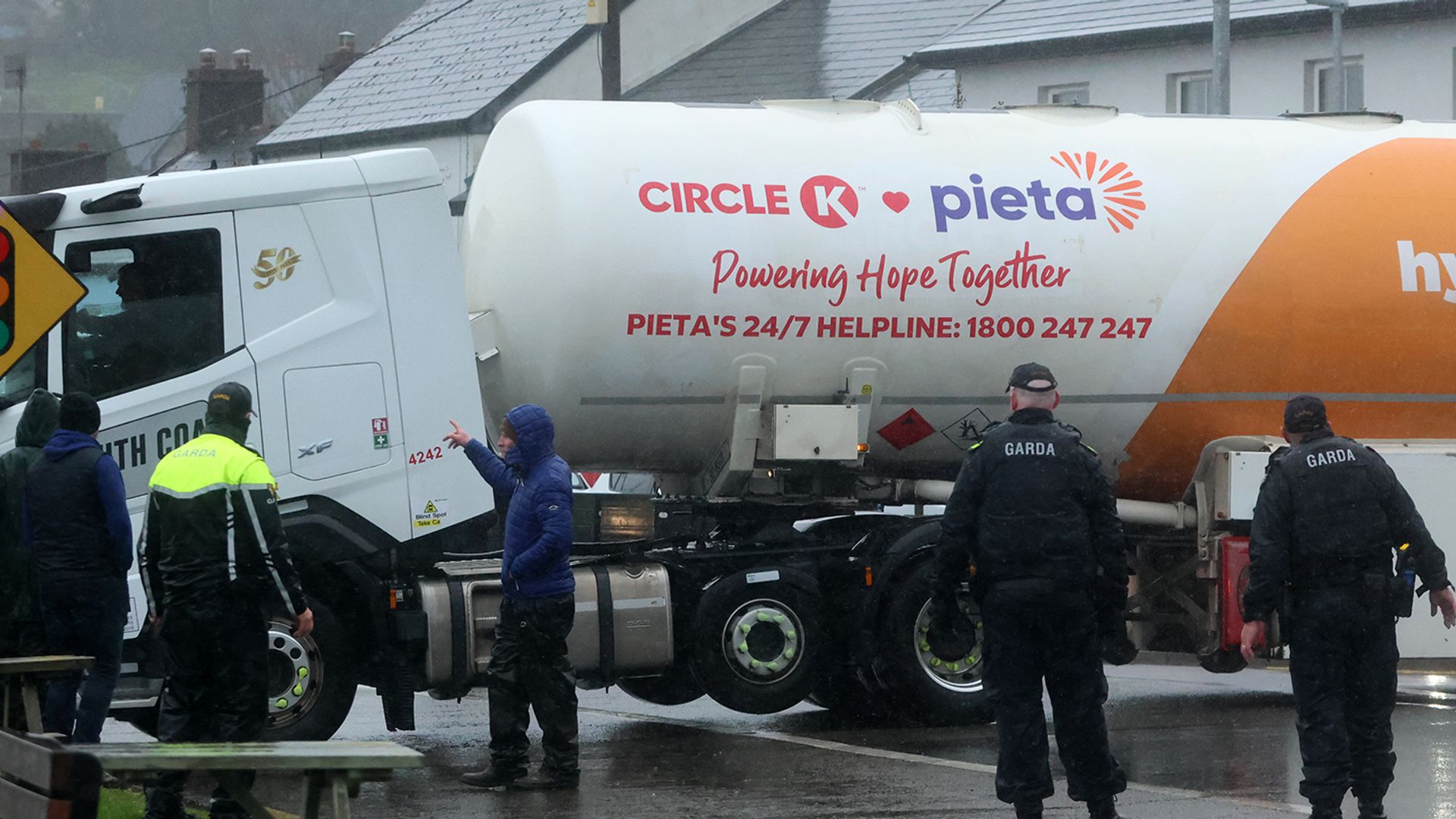 Fuel tankers regain access to Irish oil refinery after protests