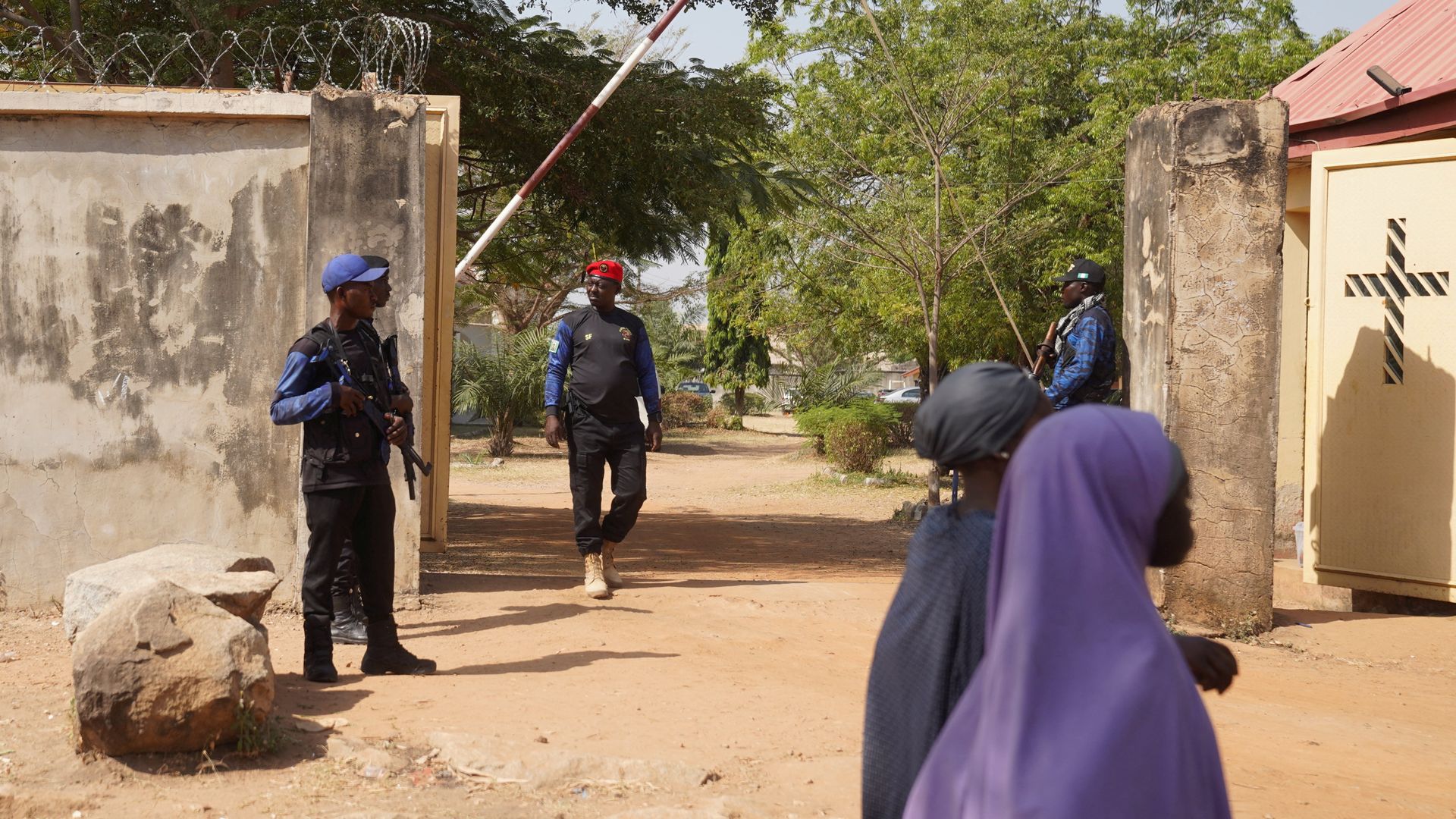 At least 30 killed and several others abducted as gunmen storm village in Nigeria