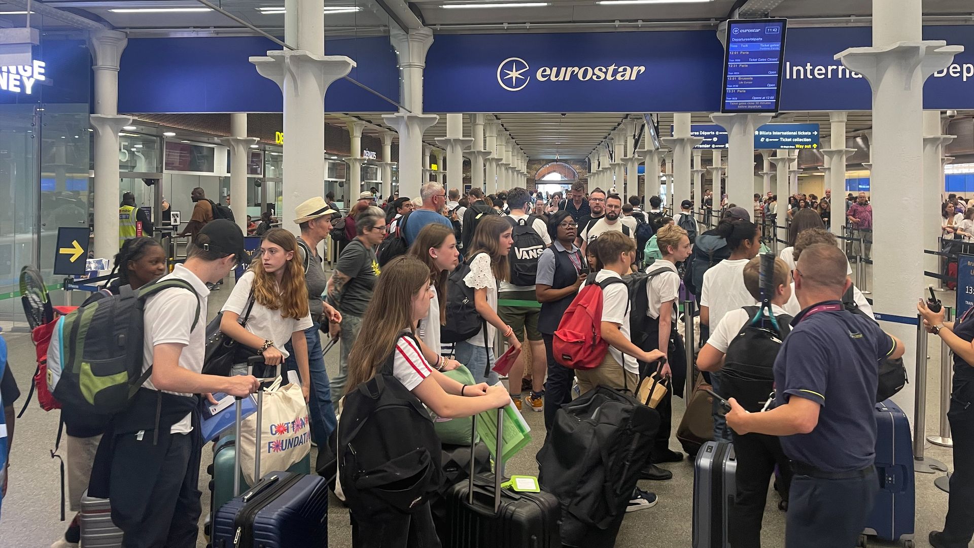 Eurostar passengers told to cancel or postpone trips