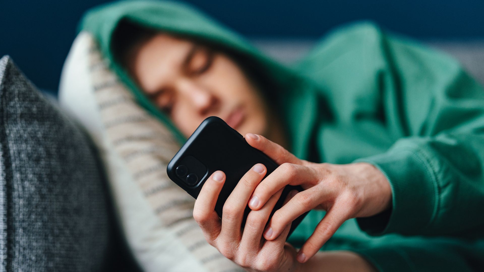 Two thirds of underage Australians still have access to social media despite ban - study