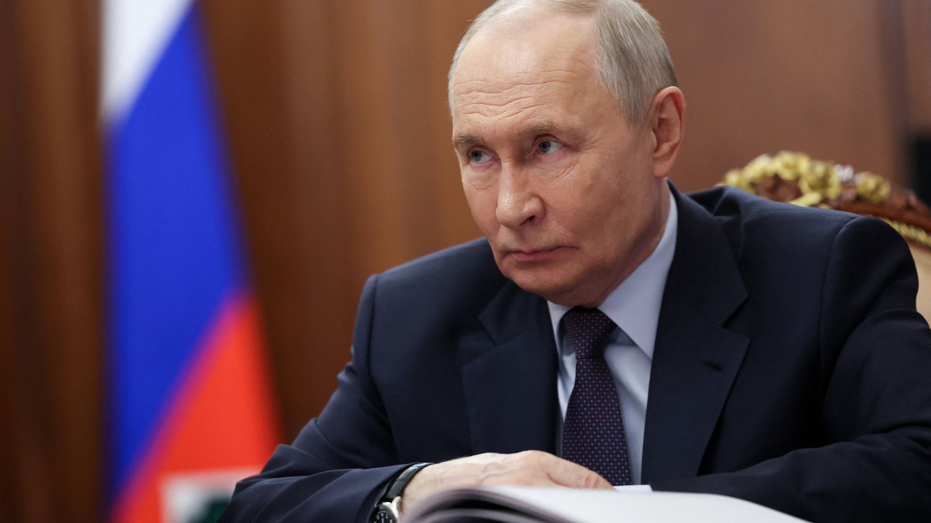 Ukraine and Russia accuse each other of violating Easter ceasefire