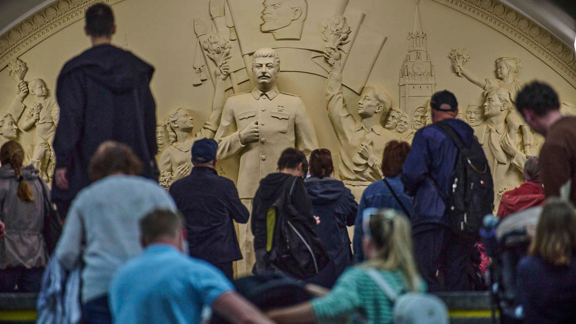 Putin's Stalin revival hits new level - and Russians are divided