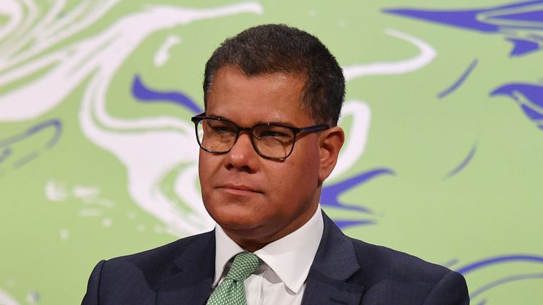 Former COP26 chair announces resignation days after criticising PM's green strategy