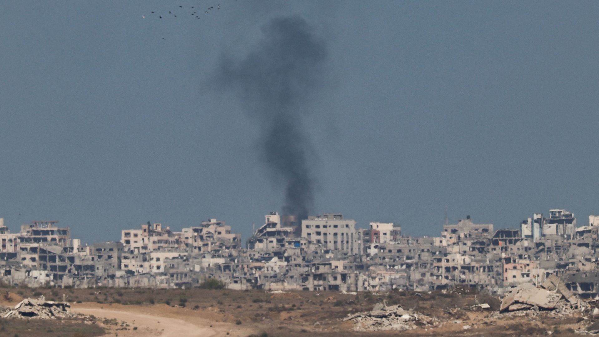 Starmer under pressure as Labour members vote to accept Israel committing genocide in Gaza