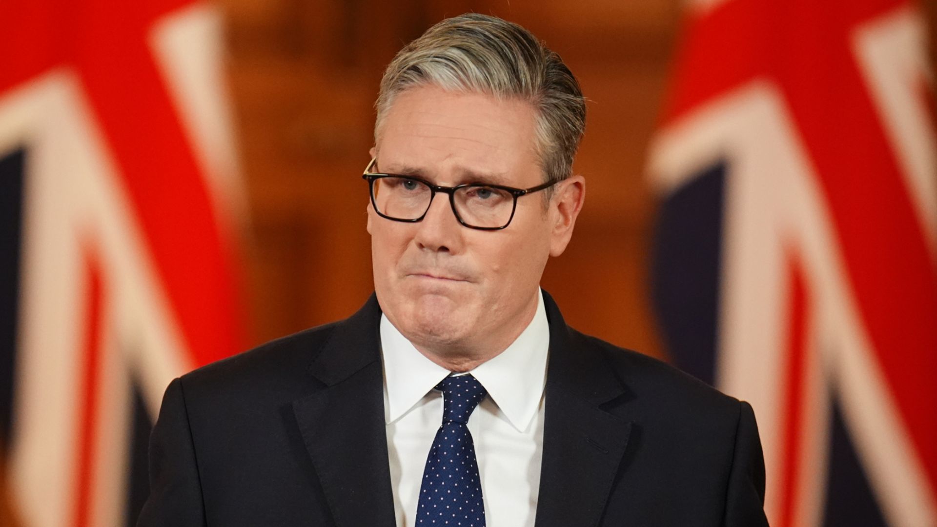 'Hatred rising again': Starmer vows to 'wrap arms' around Jewish community after terror attack