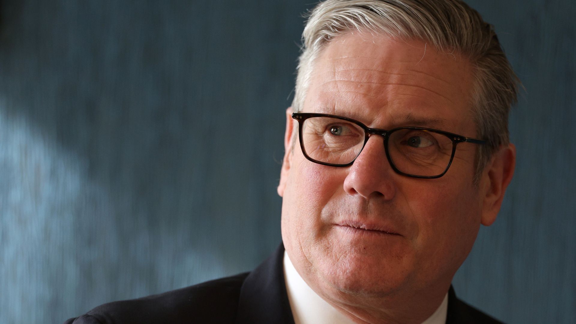 Starmer facing almighty clash as critics look to finish him off