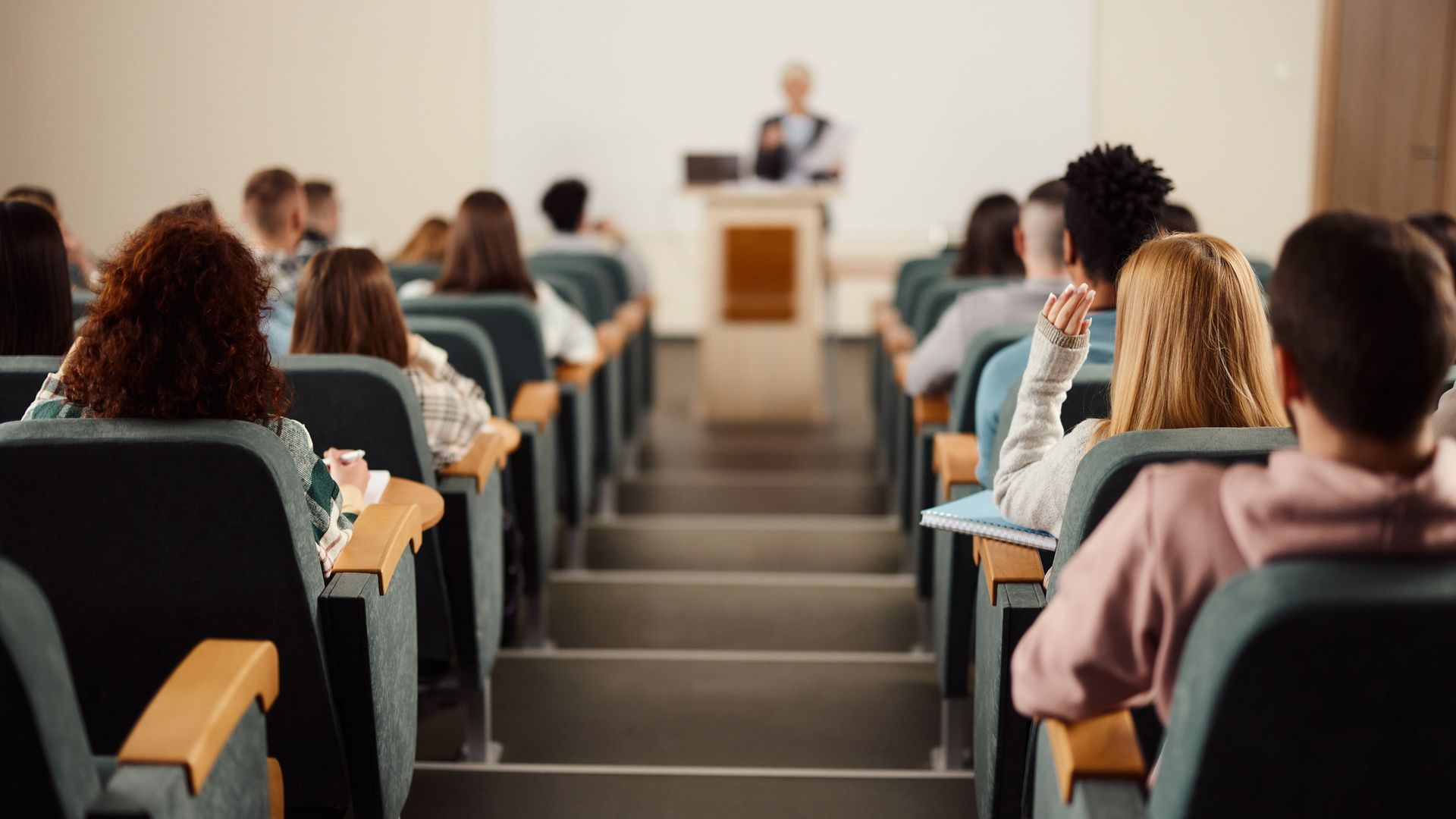 Call for monthly student loan payments 'backed by dozens of Labour MPs'