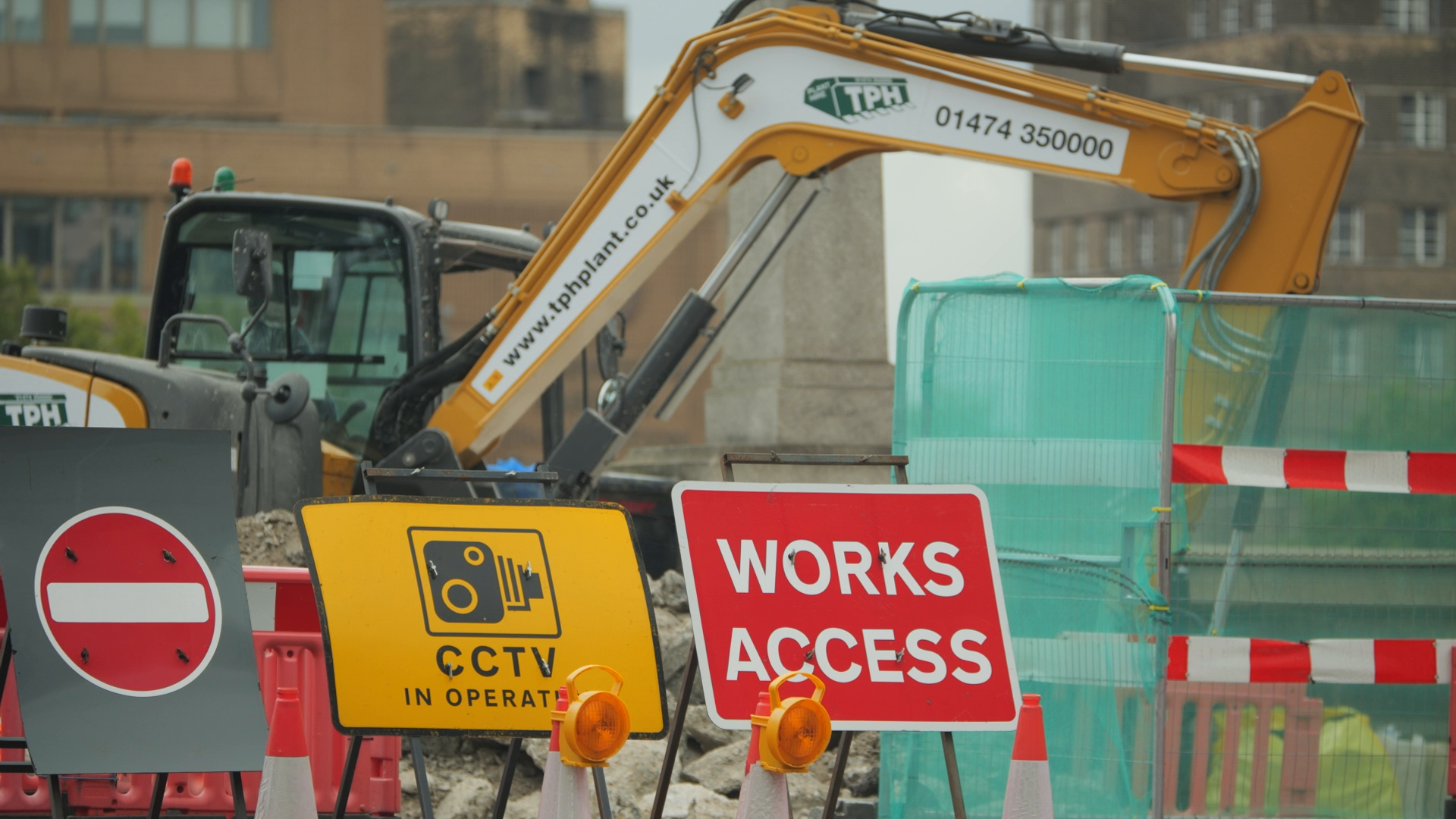 Roadwork Britain: How a decision from Boris Johnson is still delaying your commute