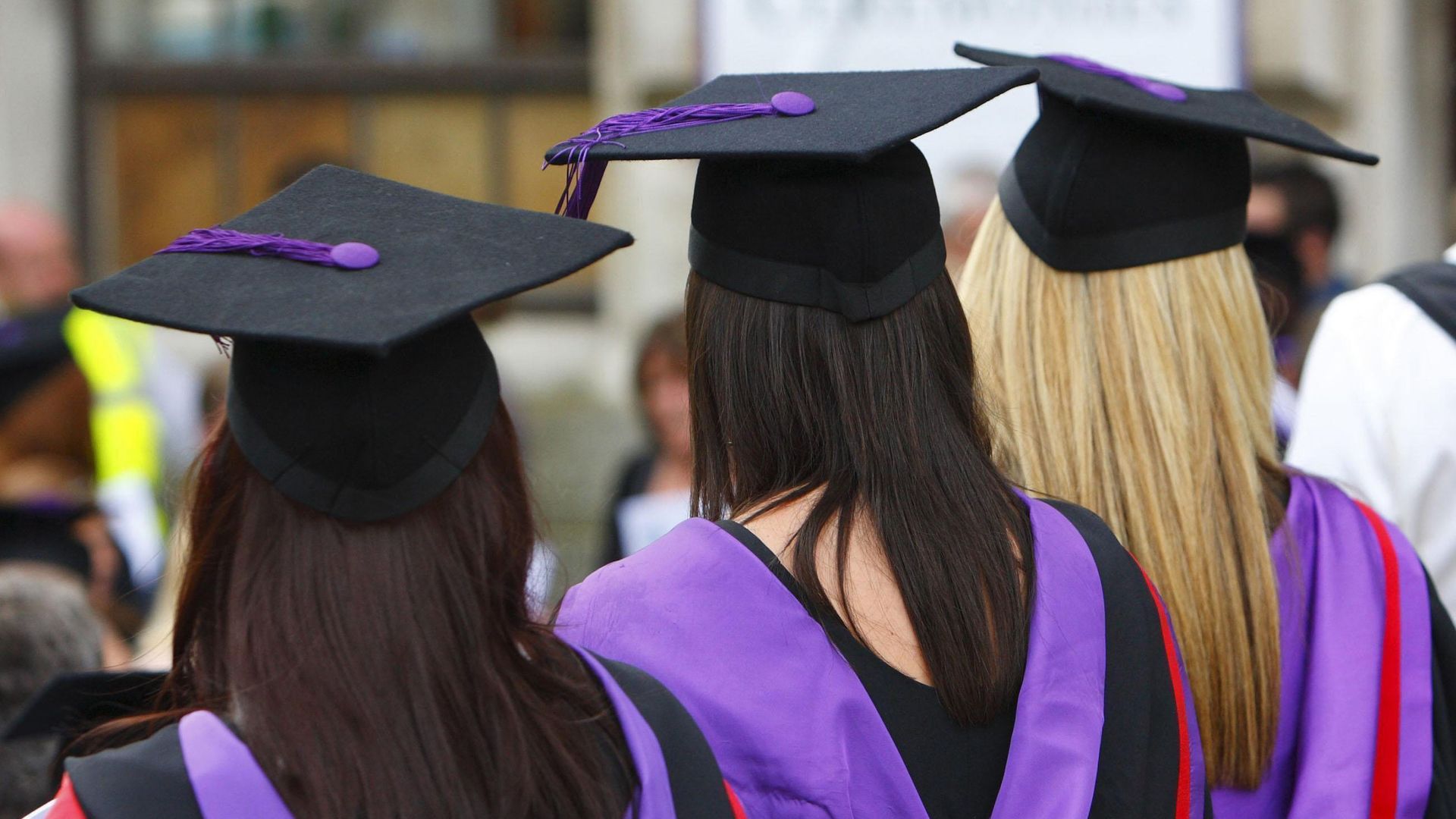 Starmer hints at changing student loans system