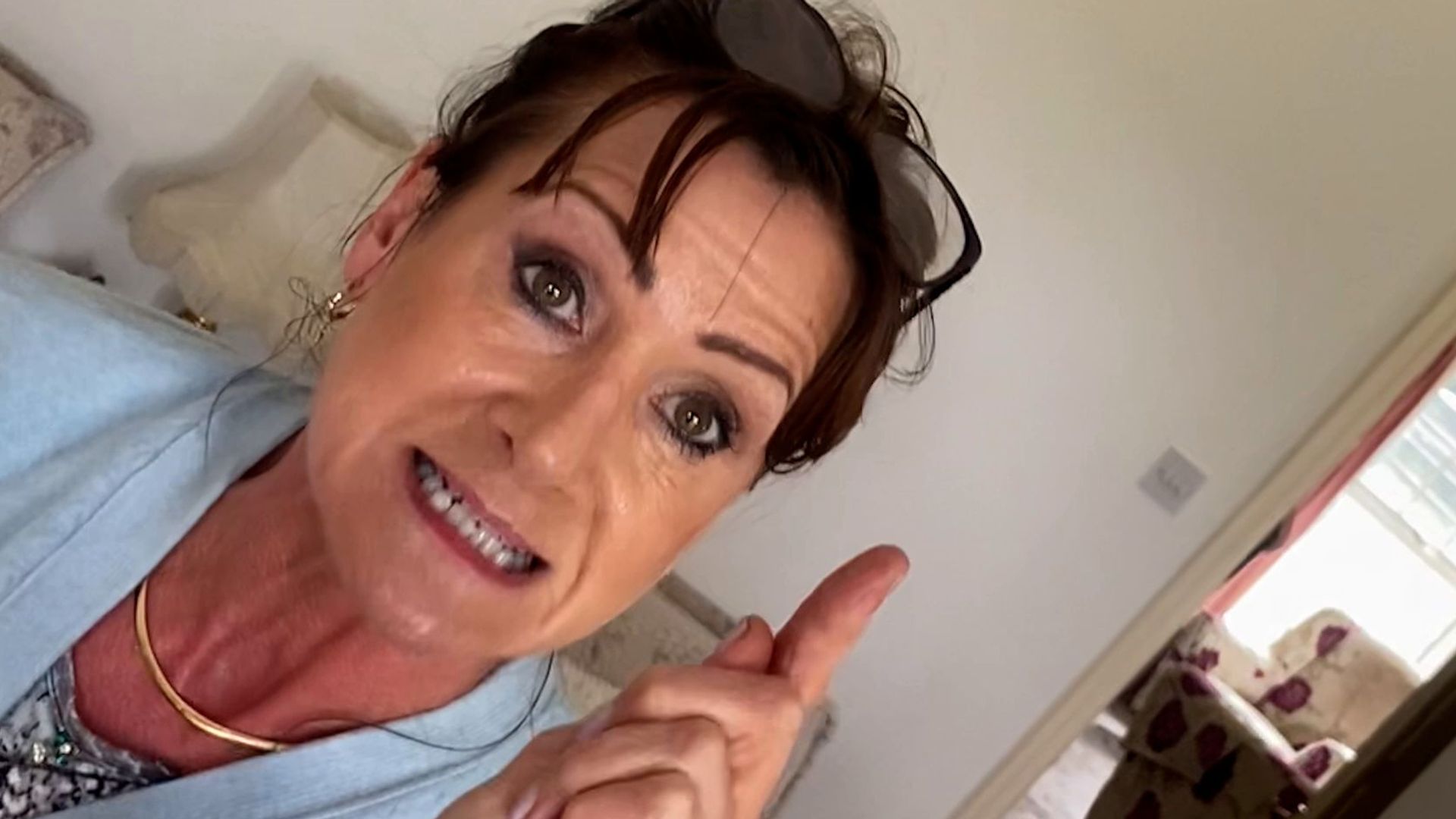 Lindsay Hoyle demands fraudster who fled to Tenerife faces justice