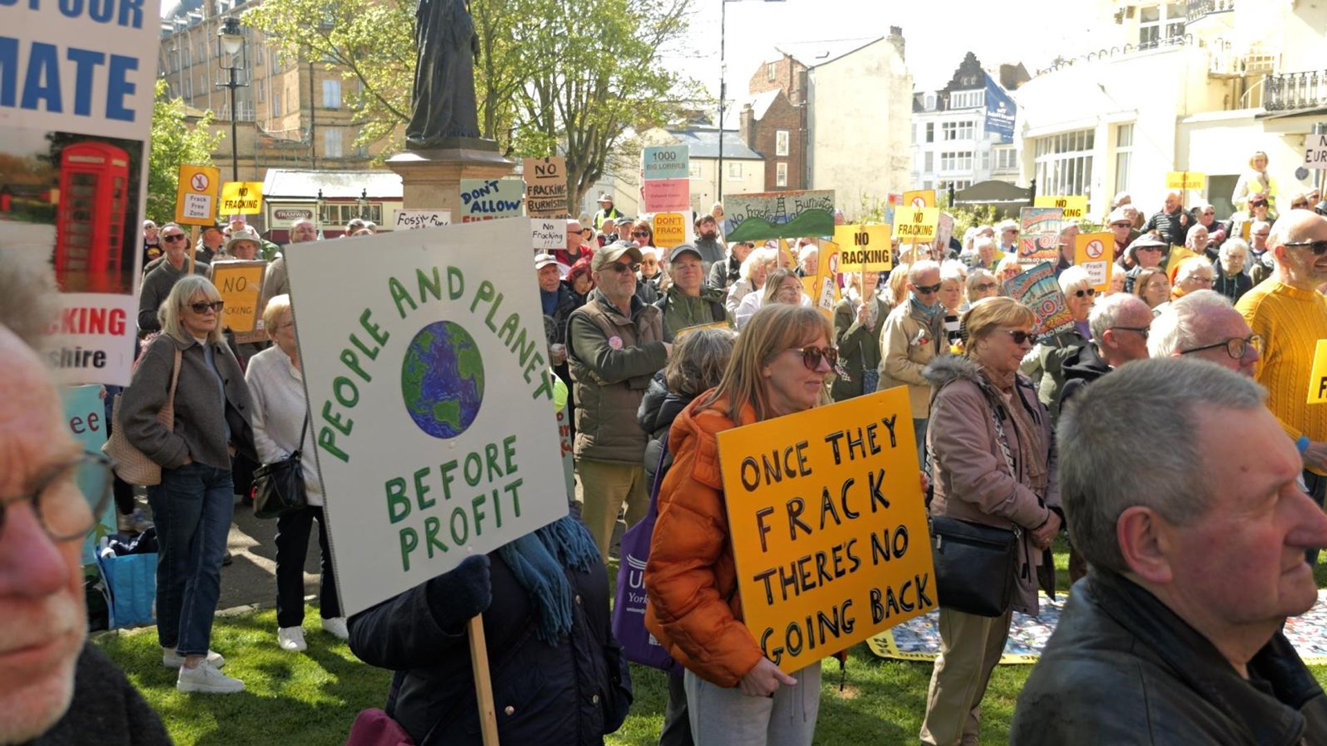 Government urged to close 'loophole' allowing mini fracking